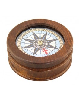 Compass with glass in the lid